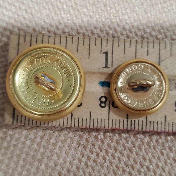 Brooks Brothers Replacement Gold Buttons - Picture 2 of 2